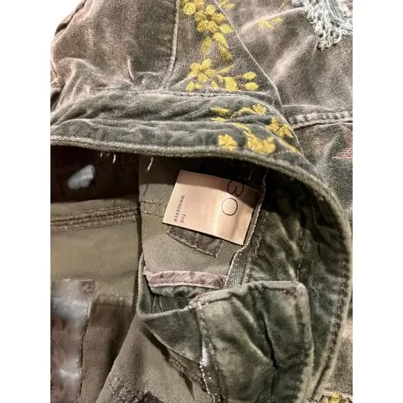 Pilcro for Anthroplogie Velvet Green Emroidered The Wanderer Pants - Picture 8 of 14